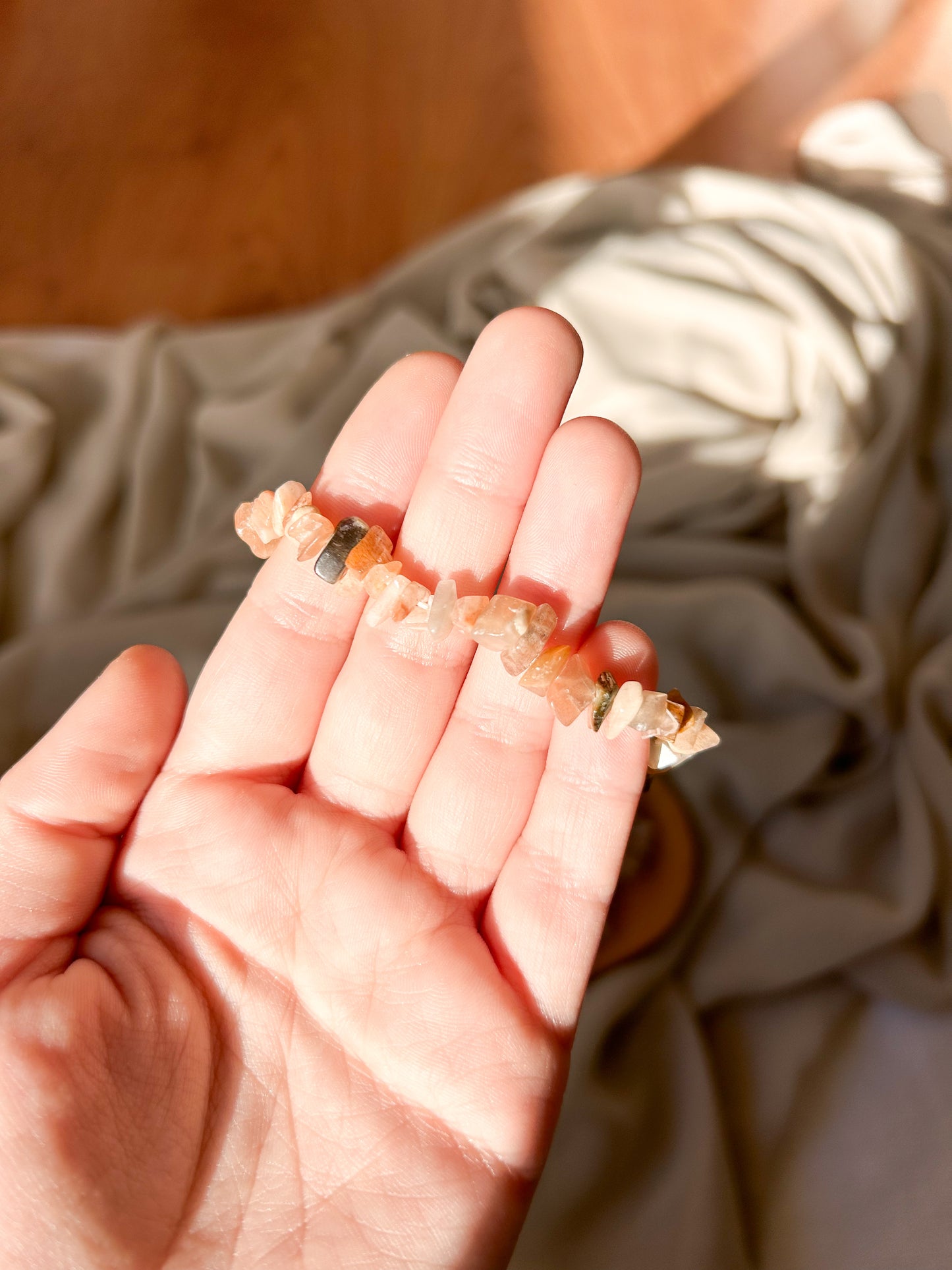 Pulseira Pedra da Lua Pêssego Chip