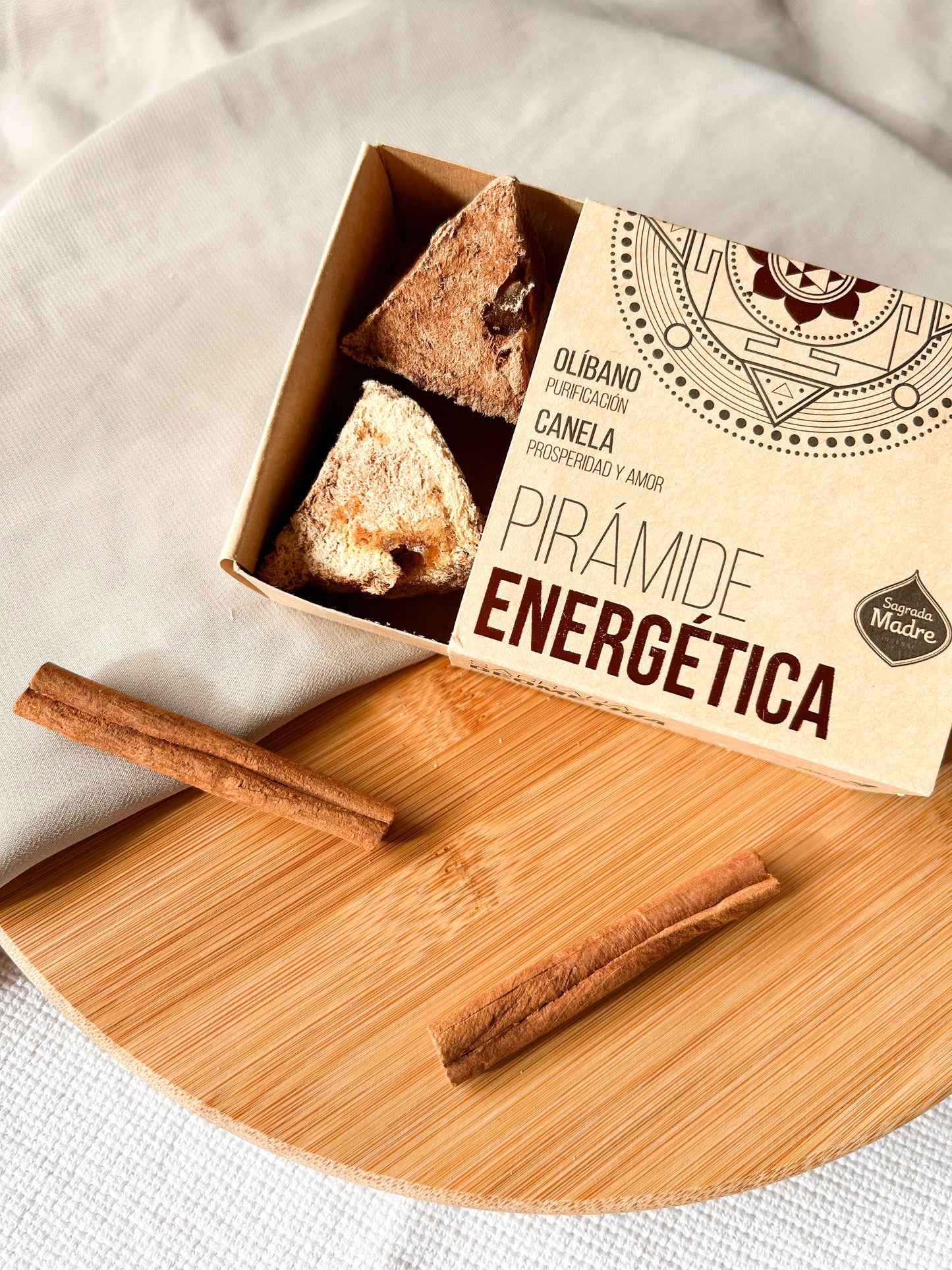 Pirâmide Energética Canela e Olíbano