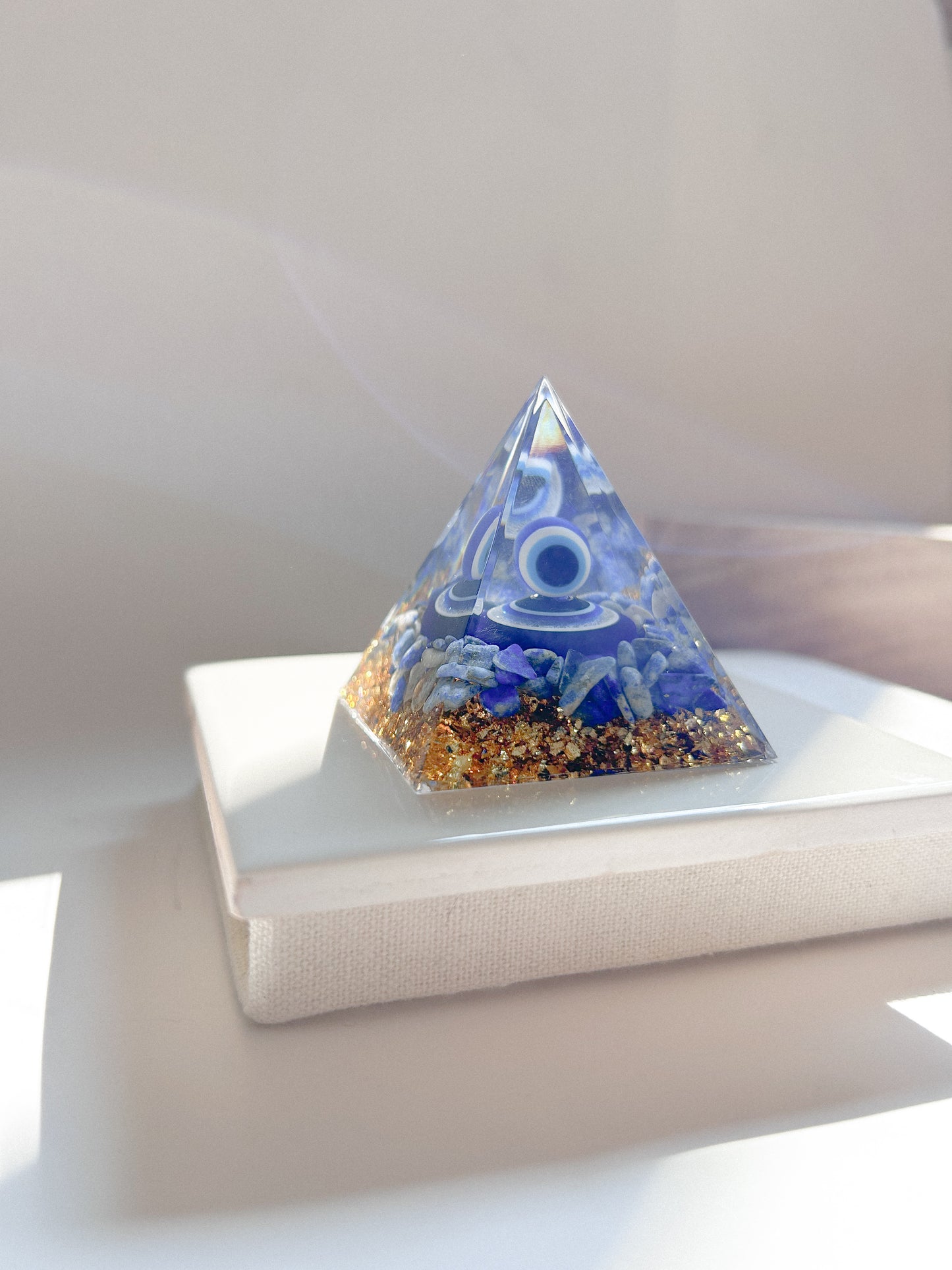 Pirâmide Orgonite (sortido)