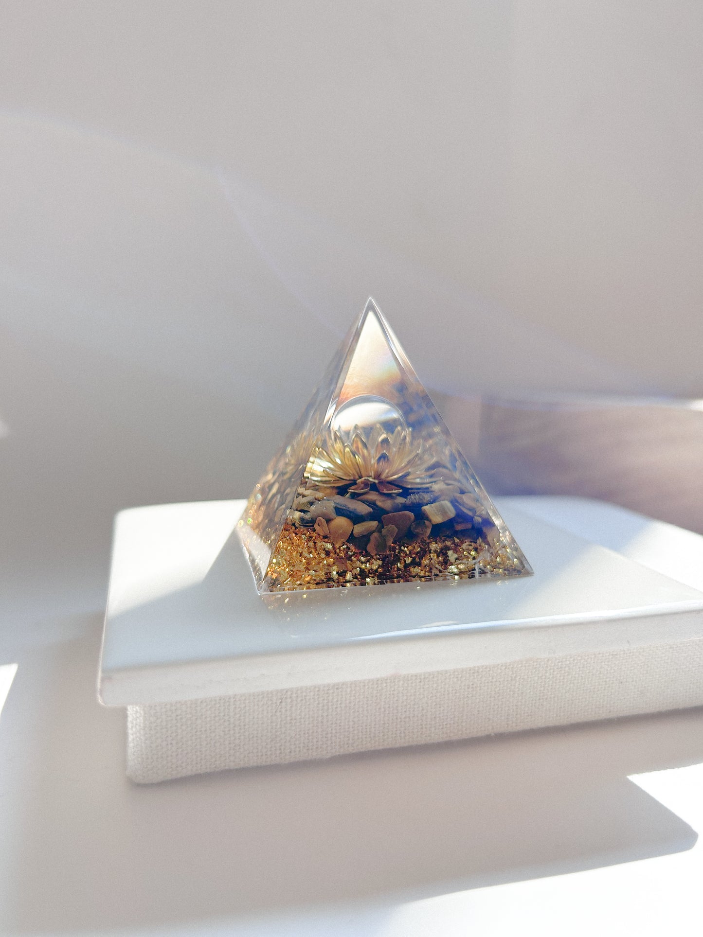 Pirâmide Orgonite (sortido)