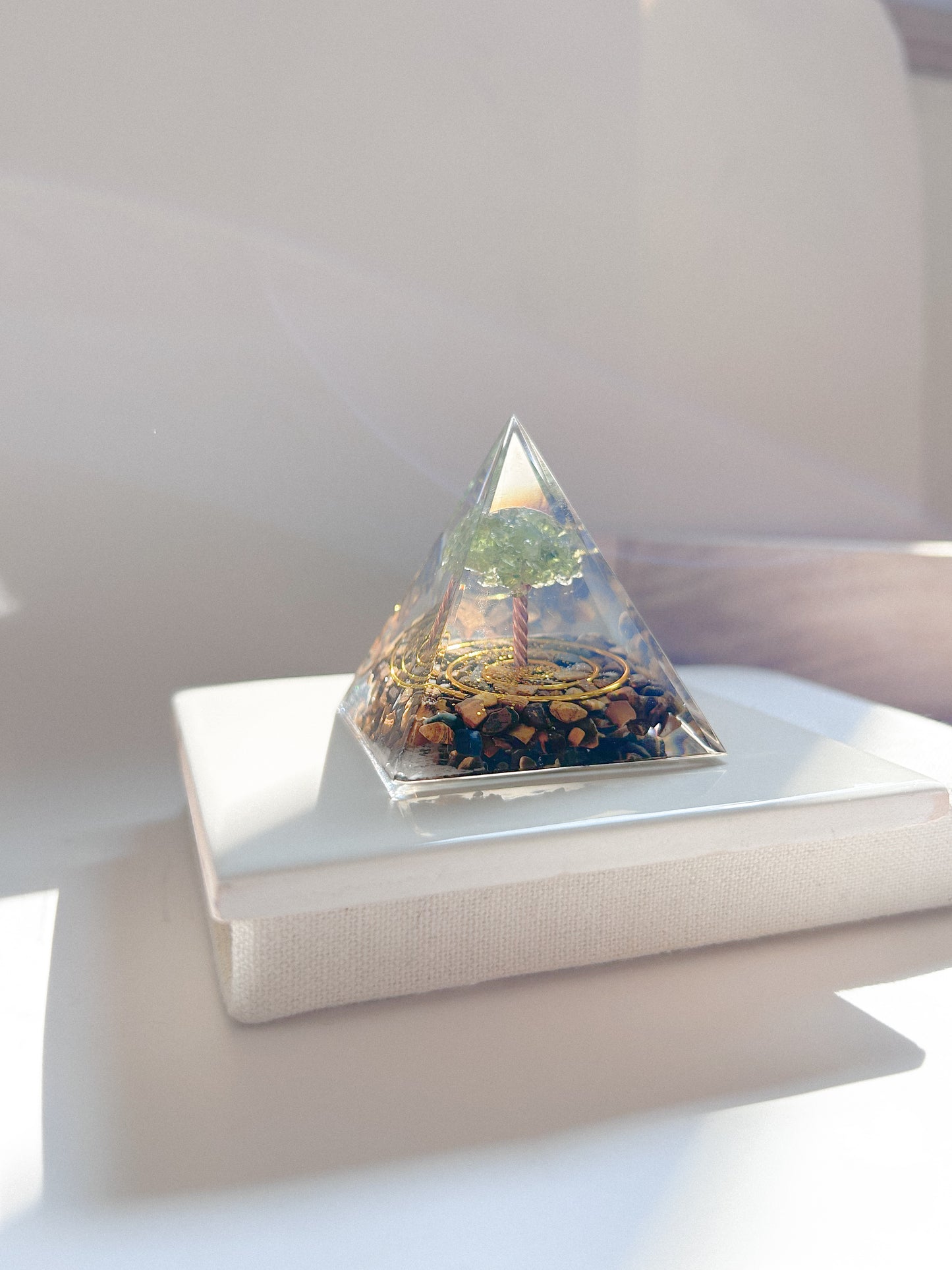 Pirâmide Orgonite (sortido)