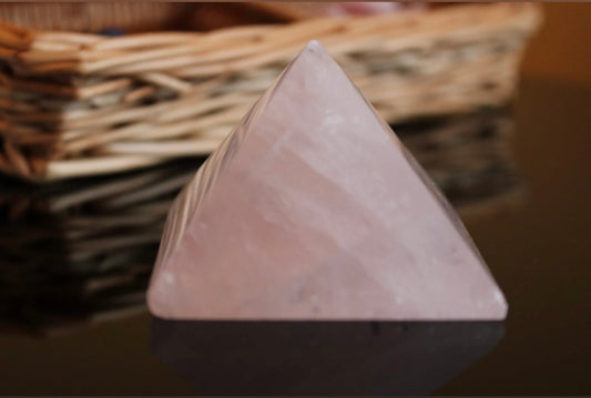 Pirâmide Quartzo Rosa