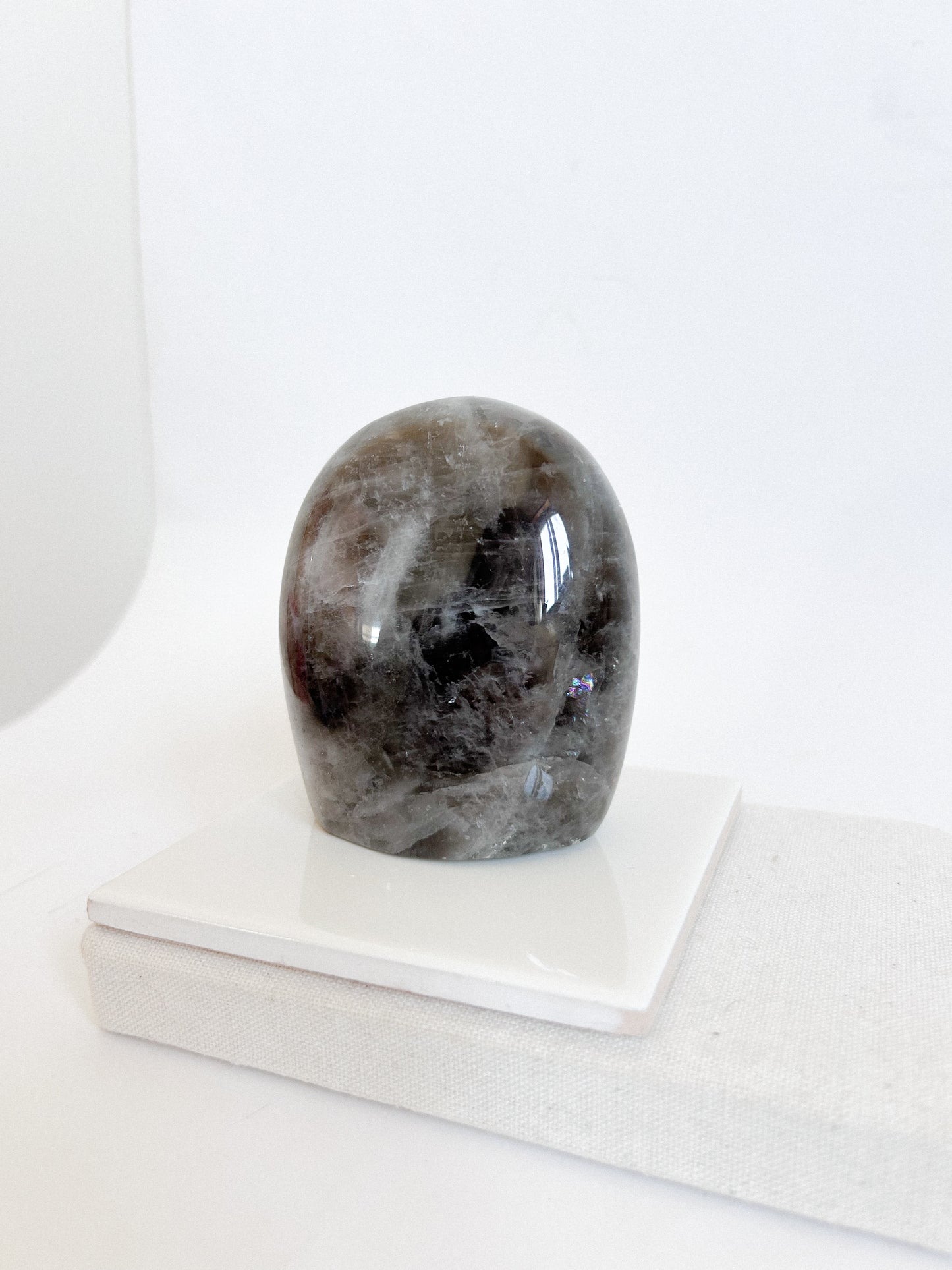Menir Quartzo Fumê